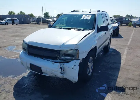 2005 Chevrolet Trailblazer Ls from USA, damaged, VIN 1GNDT13S952288373